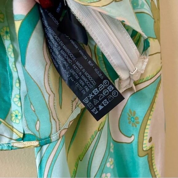 Zara|70s Inspired Sea Green Satin Puffy Long Sleeve V-Neck Crop Top Blouse Sz XL - Picture 6 of 7